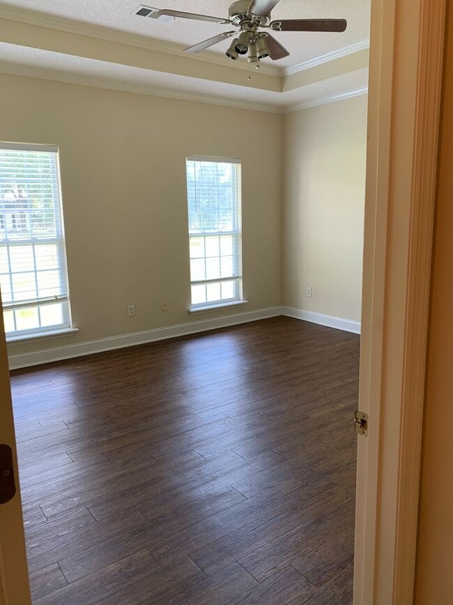 Building Photo - 234 Long Pine Dr