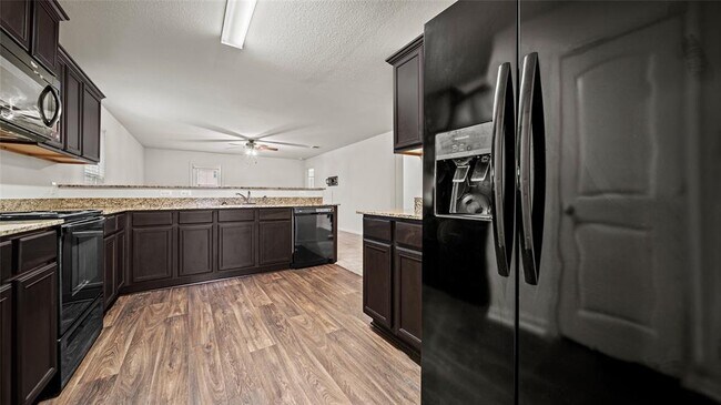 Building Photo - 648 Yearwood Ln