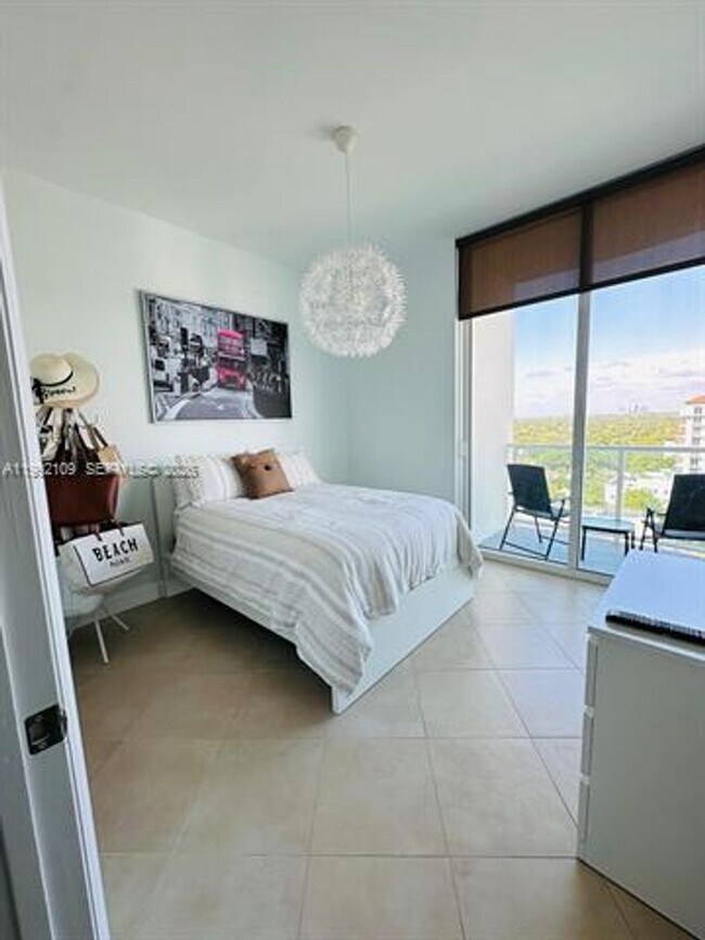 Foto del edificio - 2525 SW 3rd Ave