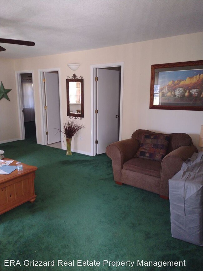 Building Photo - 2 br, 1 bath House - 36651 Micro Racetrack...