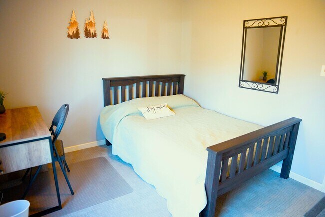 Foto del edificio - 2368 Bateman Bridge Rd