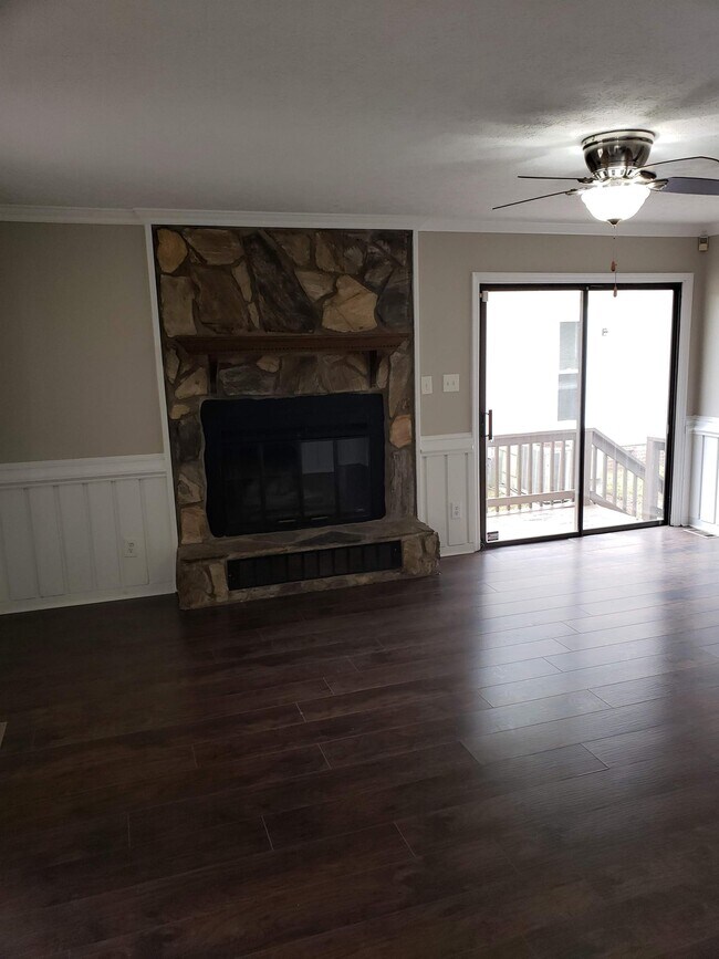 Building Photo - 438 Wilder Dr