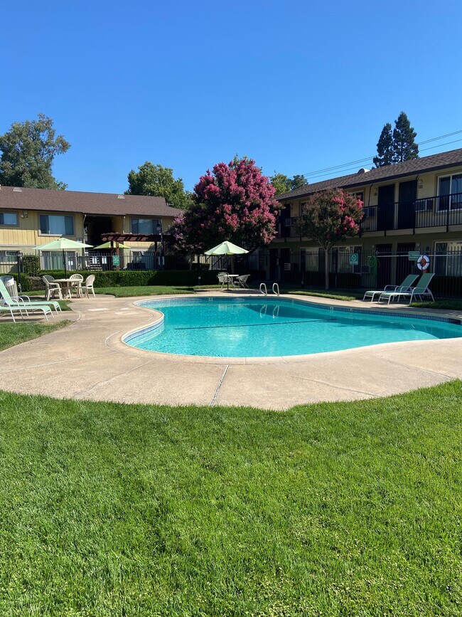 Foto del edificio - Hacienda Gardens