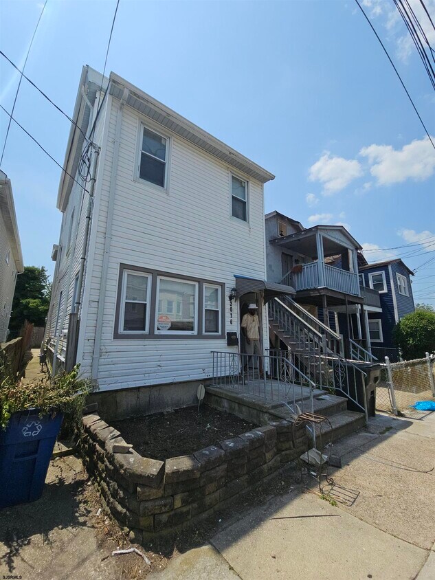 Foto principal - 2016 Grant Ave