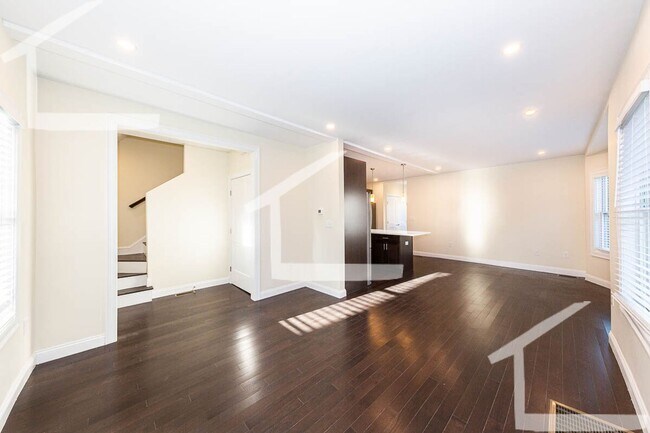 Foto del edificio - 9/1 Newly renovated 6BR/5BA single family ...