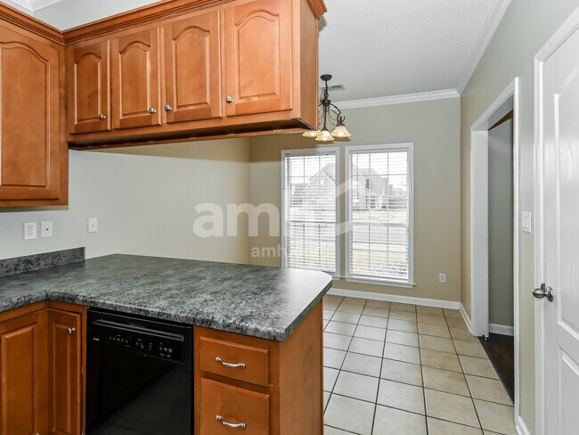 Foto del edificio - 6358 Braybourne Main