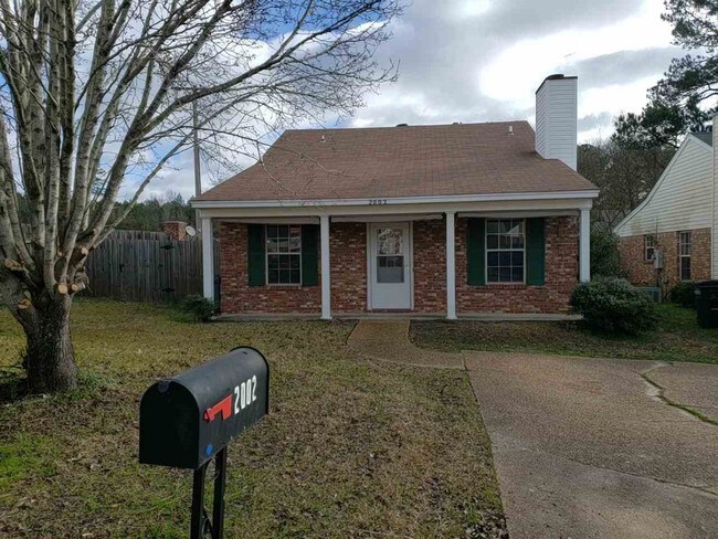 Foto del edificio - 2002 Fox Hill Ln