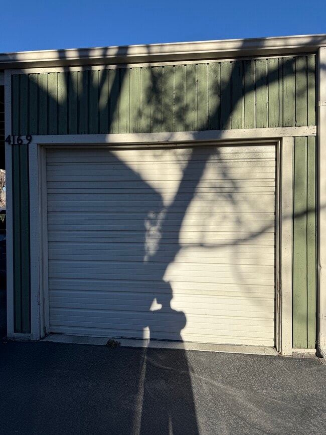 Building Photo - 4169 S Village Ln