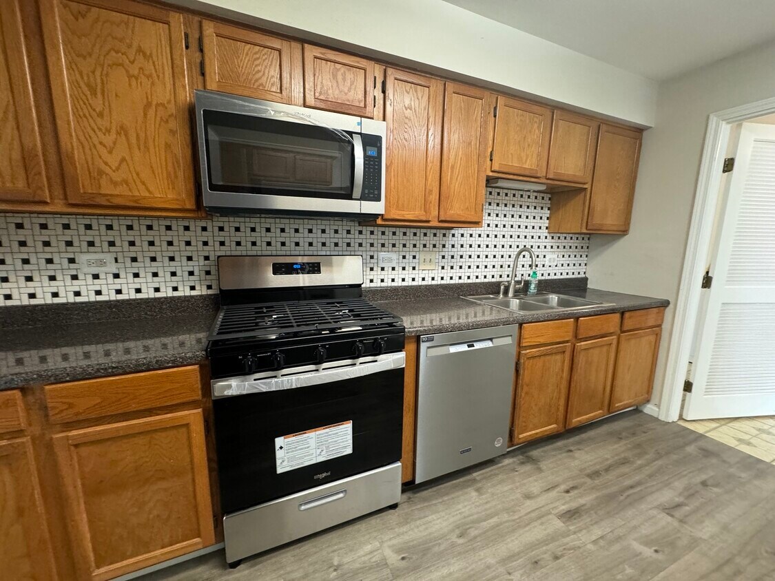 Foto del edificio - 1146 Courtland Dr