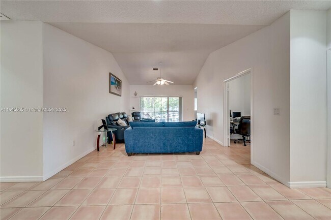 Building Photo - 16332 Malibu Dr