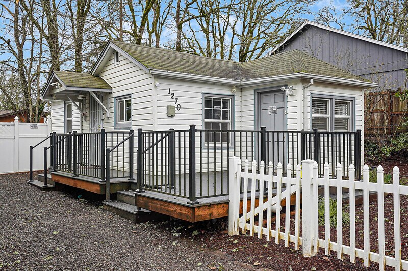 Primary Photo - 1270 Parkway Dr NW
