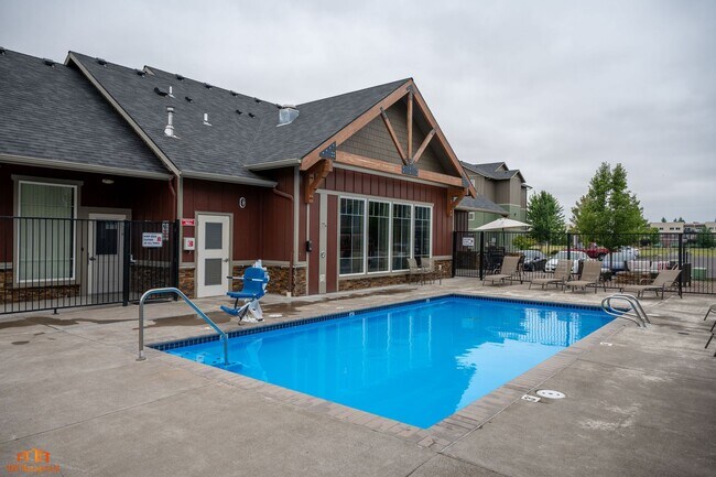 Foto del edificio - LOVE WHERE YOU LIVE & LIVE AT THE LODGES!