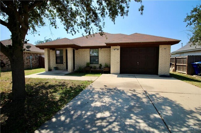 Building Photo - 12 S 28th Ln