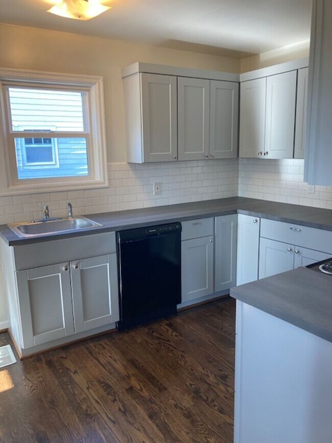 Foto del edificio - Updated North Tabor 2 Bedroom, 1 Bathroom ...