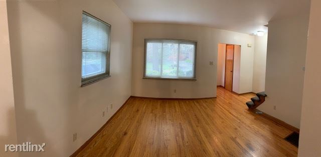 Building Photo - 2 br, 1 bath Townhome - 2822 Clifton Rd.
