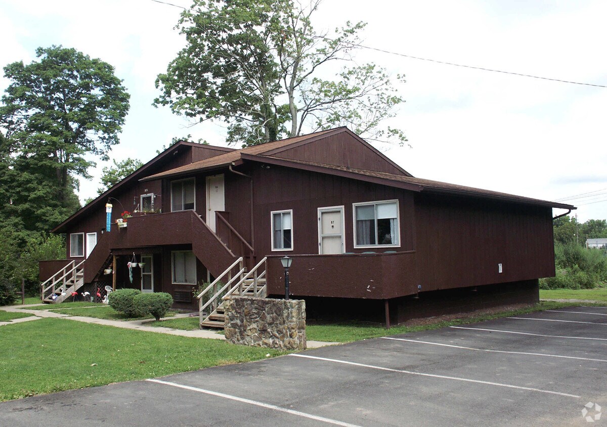 Primary Photo - 820 Idlewilde Ave