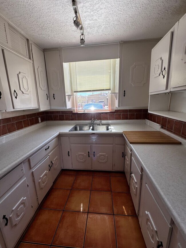 Foto del edificio - NE Two bedroom home