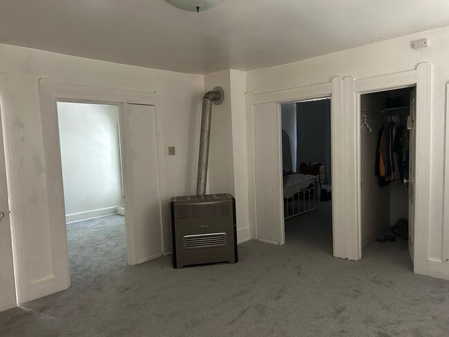 Building Photo - 6701 Hope Ave