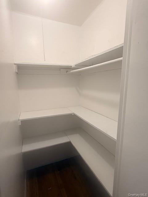 Foto del edificio - 42-44-44 Elbertson St