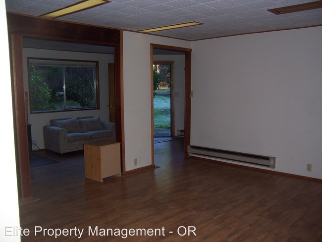 Building Photo - 20780 Honey Grove Rd