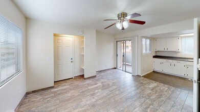 Building Photo - 730 High St