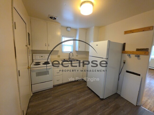 Foto del edificio - 729 3rd St