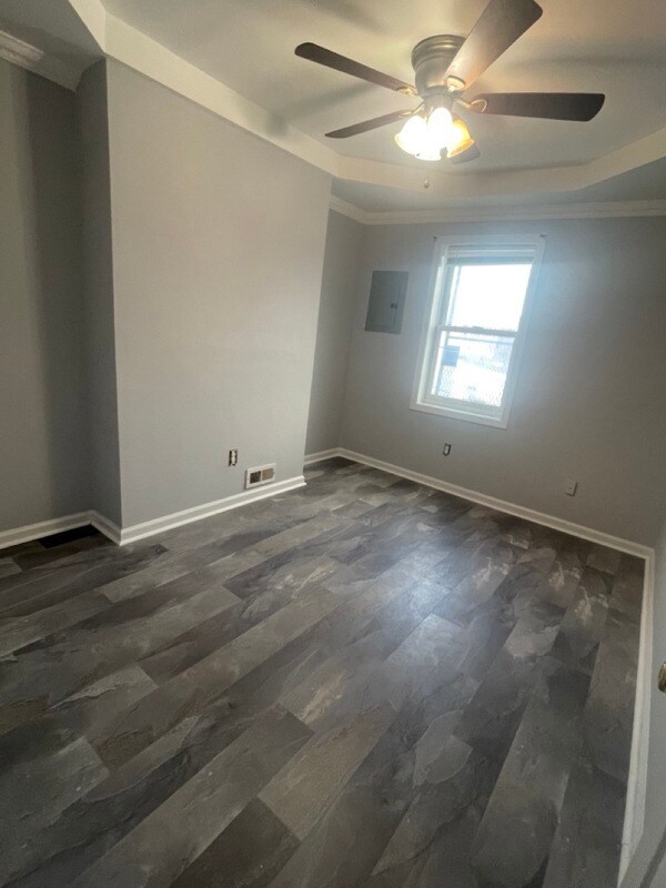 Building Photo - 915 N Carrollton Ave