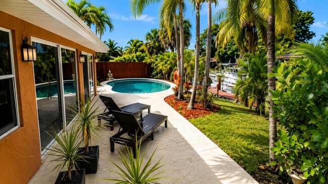 Foto del edificio - 2041 SW 23rd Ave