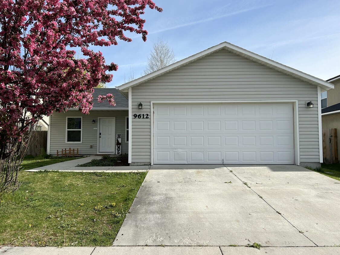Primary Photo - 9612 W Hearthside Dr