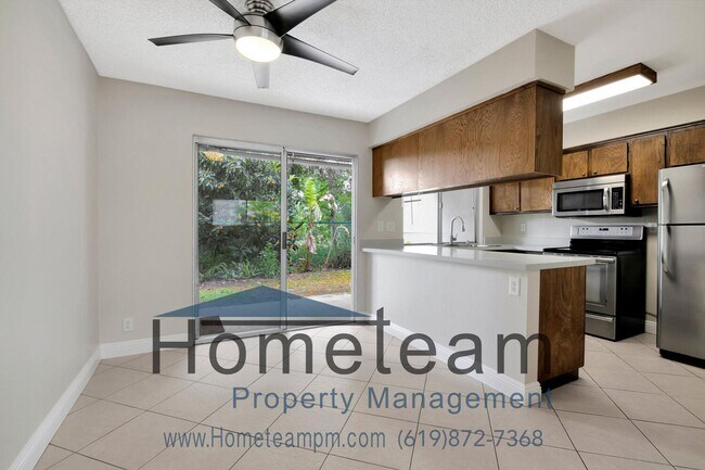 Foto del edificio - **$500 MOVE IN CREDIT** 2BR/2BA 894SQFT MISSION VALLEY CONDO * New Flooring *