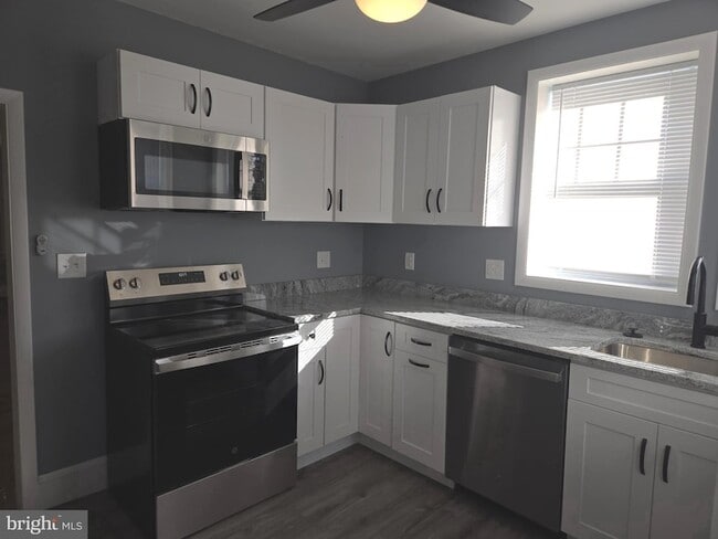 Photo - 2911 Markley Ave Townhome