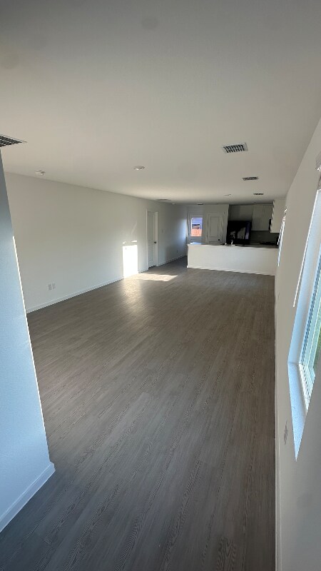 Foto del edificio - 1002 Raintree Rd