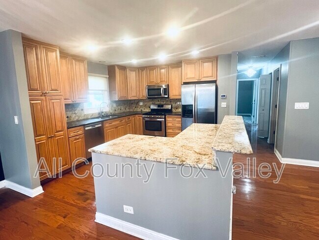 Foto del edificio - 489 Ridgewood Ln