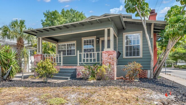 Foto del edificio - Charming 2BR/2BA with Bonus Room South Tam...