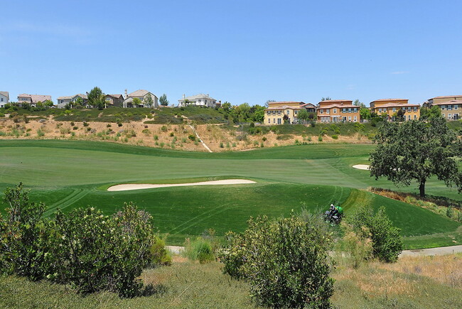 Building Photo - The Fairways at Westridge