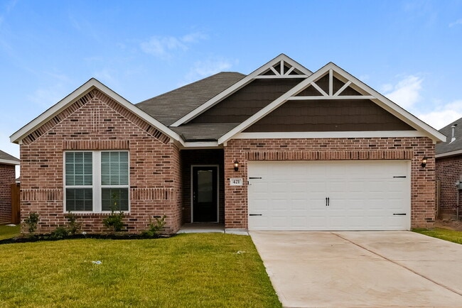 Building Photo - 421 Mustang Trot Dr