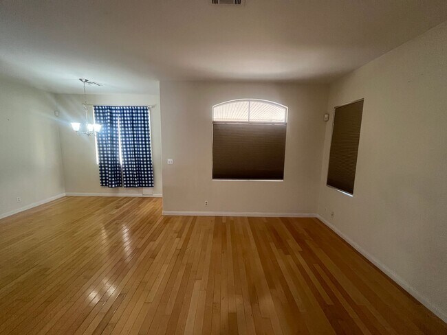 Foto del edificio - Amazing 2 bedroom Home- NW
