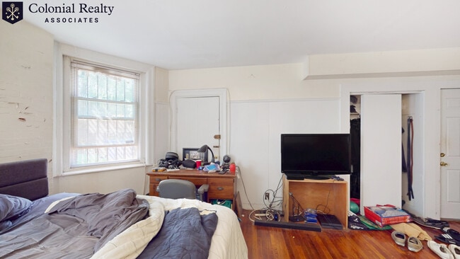Building Photo - 1069 Beacon St