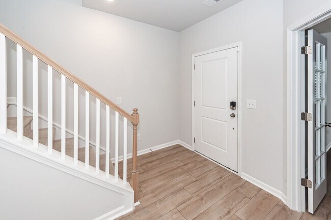 Foto del edificio - 4 Bedroom, 2.5 Bathroom Home in Cane Bay Plantation - Summerville