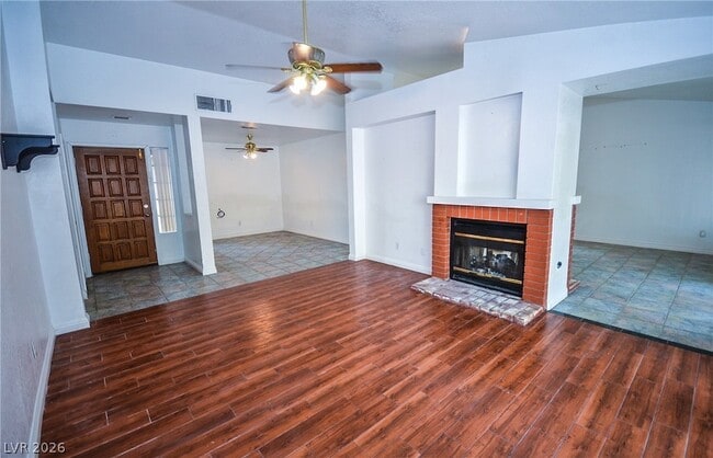 Foto del edificio - 6762 Shelter Ln