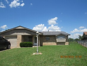 Building Photo - 3505 Silcott Pl