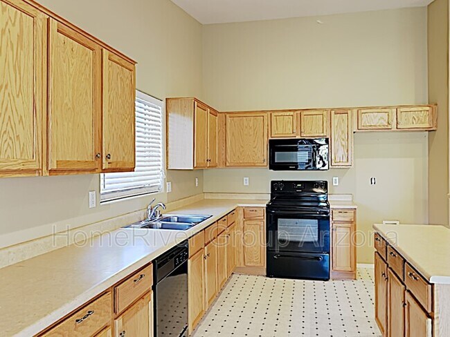 Foto del edificio - 17230 W Ashley Dr