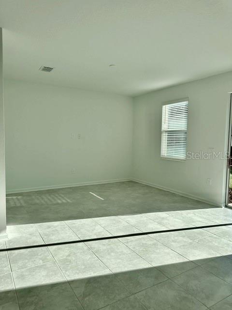 Building Photo - 2584 Runners Cir