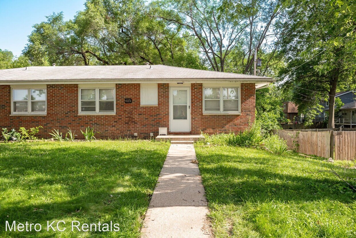 Primary Photo - 2 br, 1 bath House - 615 Evergreen
