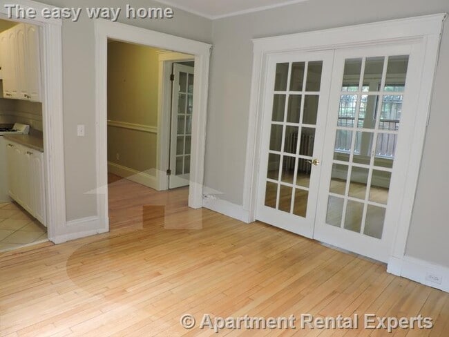 Photo - 11 Story St Apartment