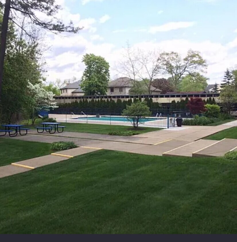 Foto del edificio - 22700 Garrison