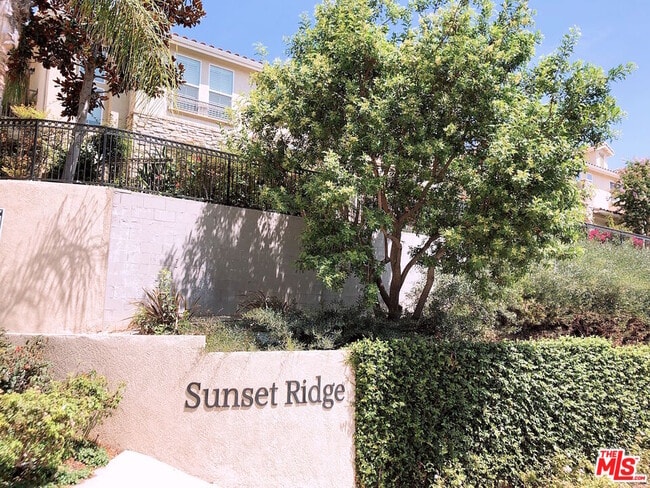 Building Photo - 15609 Odyssey Dr