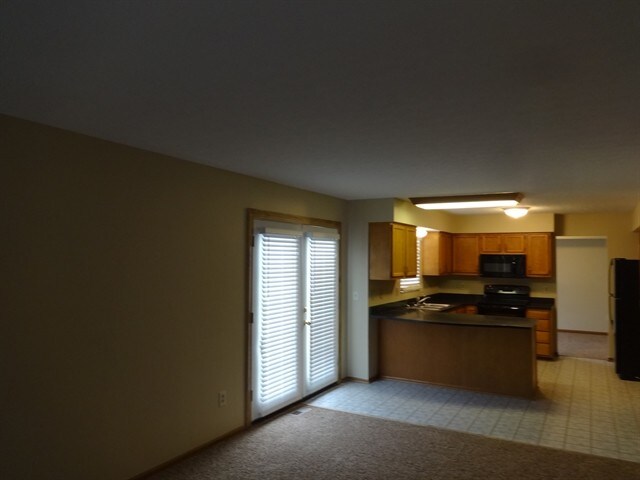 Building Photo - 2650 Willowgate Rd