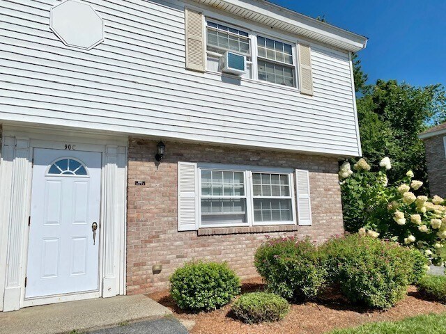 Foto principal - 90C Washington Park Dr
