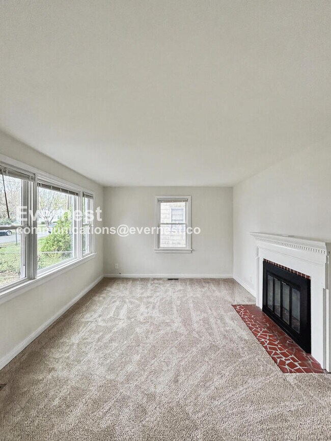 Foto del edificio - 3605 Pemberton Ave